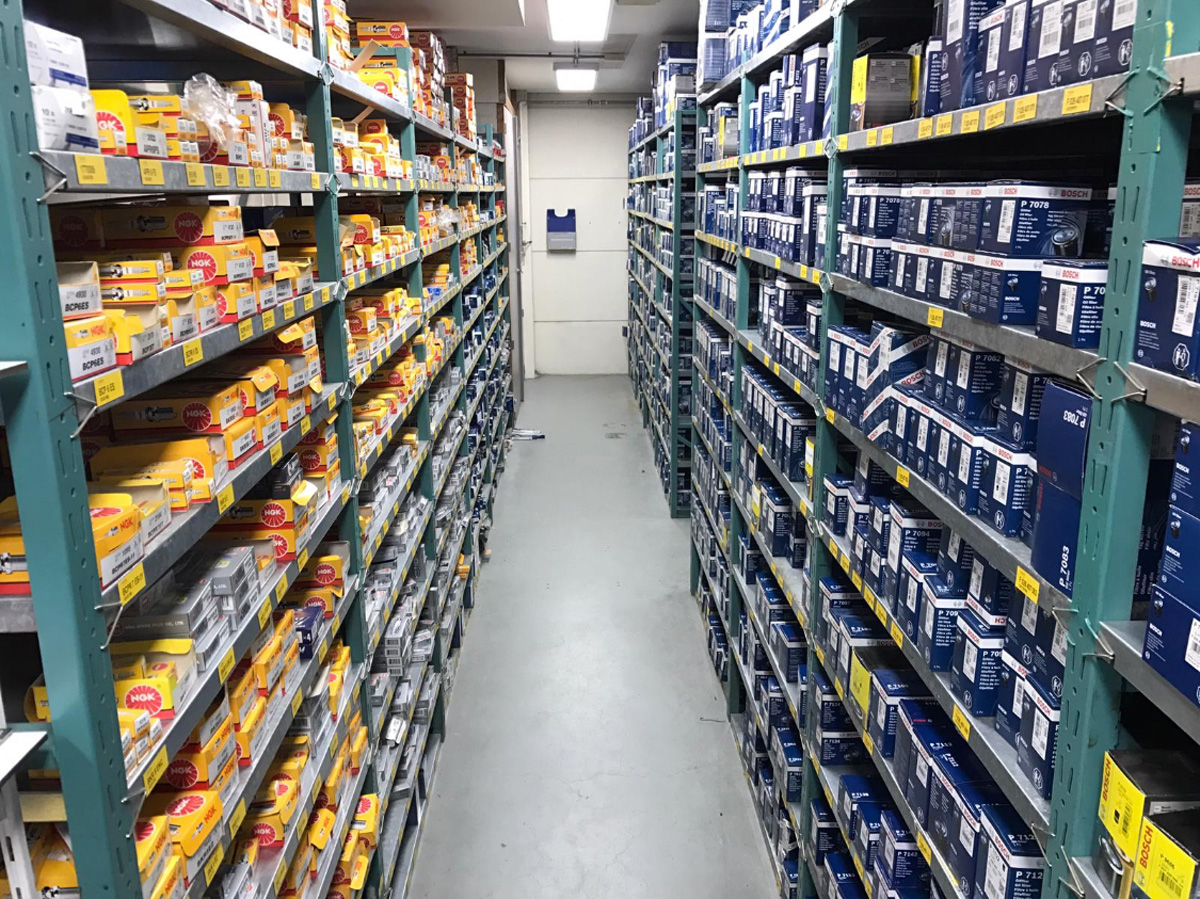 Magazijn Grundeken Automaterialen